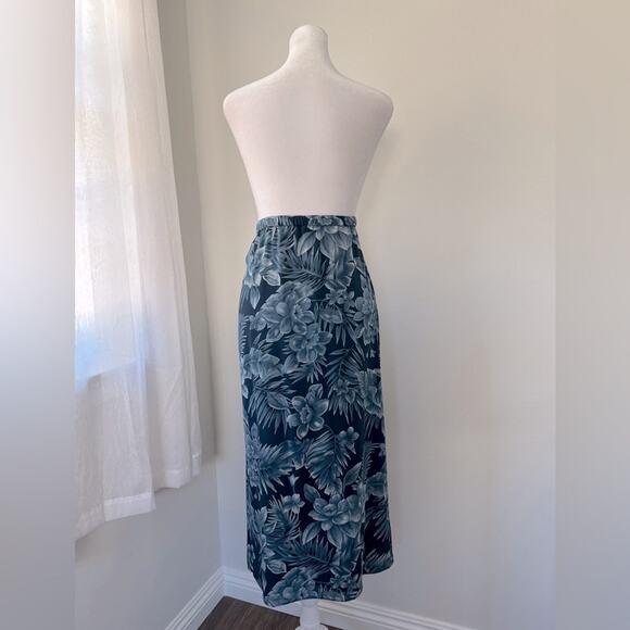 Vintage ‘90s Laura Scott Blue & Black Floral Print Midi Skirt - Picture 6 of 8